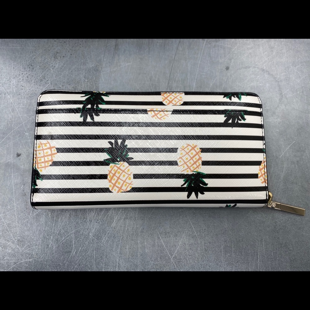 Wallet - Picture 2 of 4